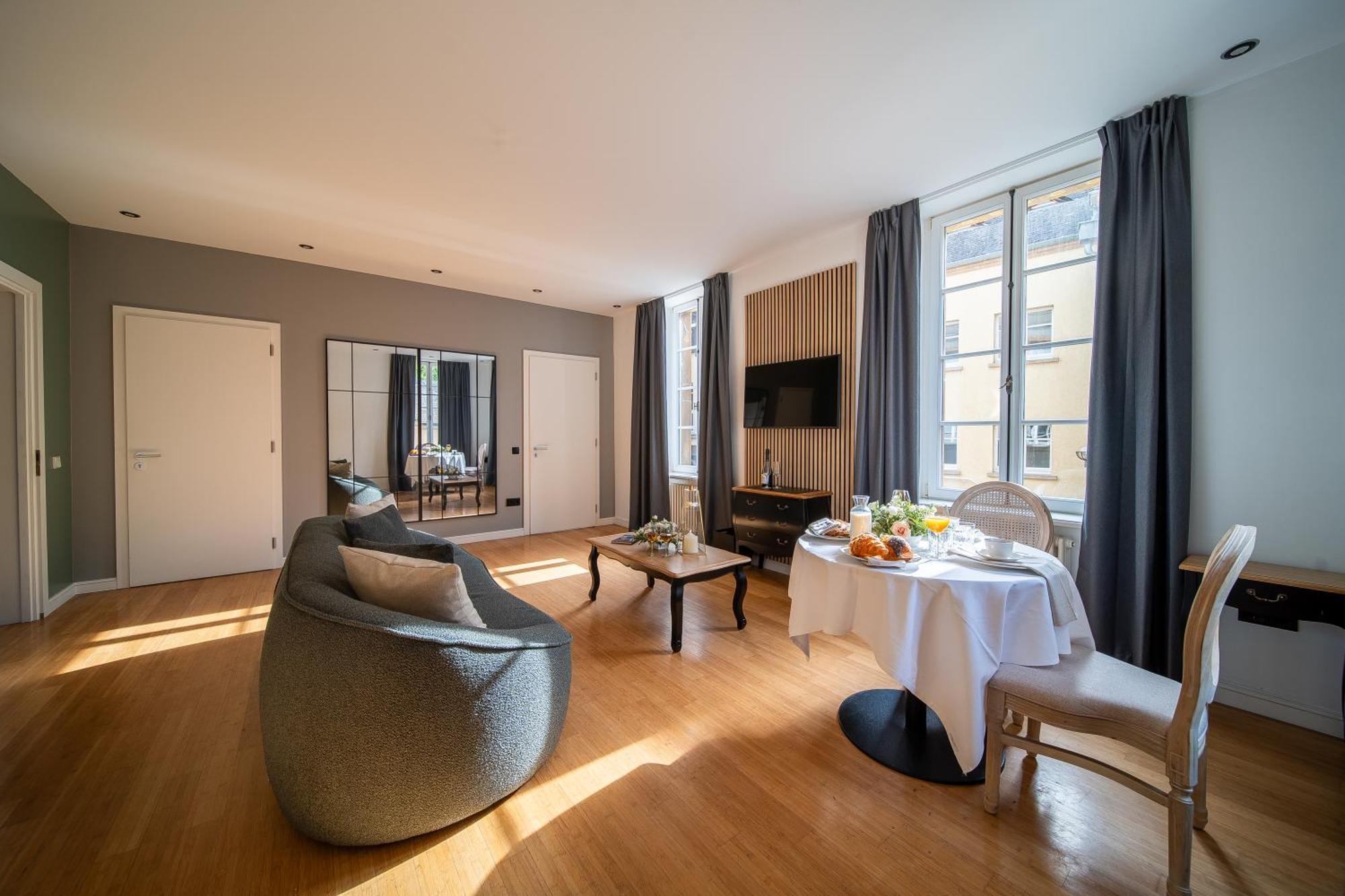 Hotel Chateau Schengen Extérieur photo
