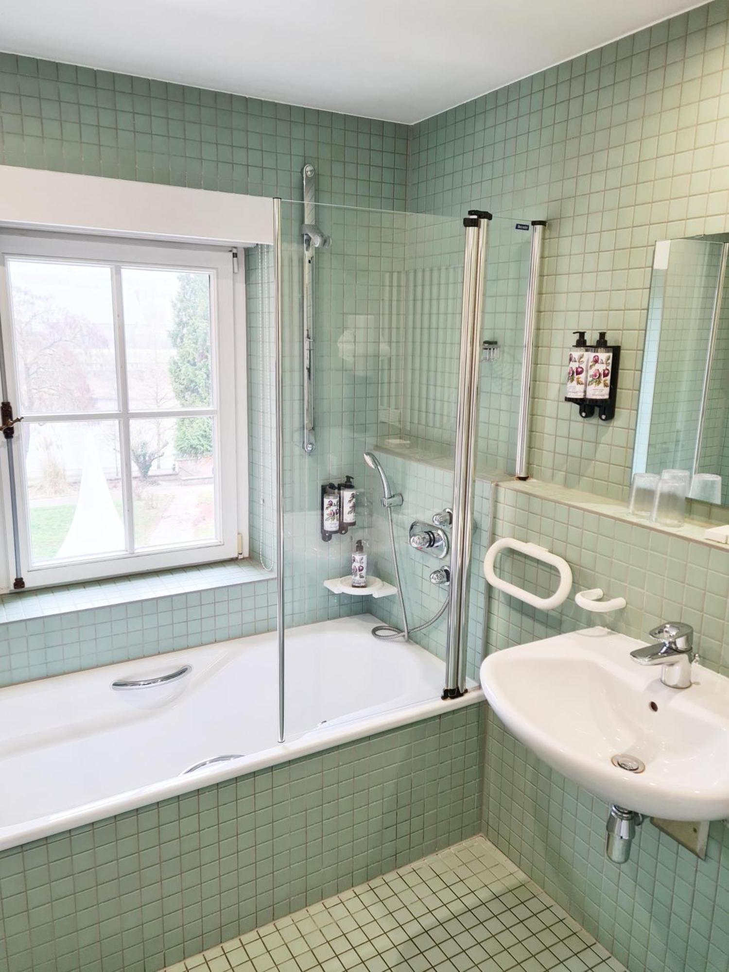 Hotel Chateau Schengen Extérieur photo