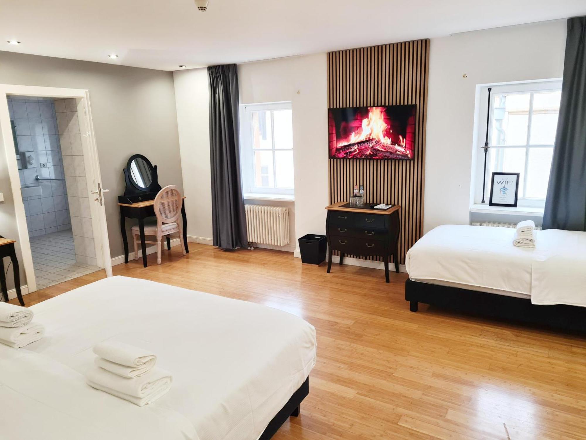 Hotel Chateau Schengen Extérieur photo
