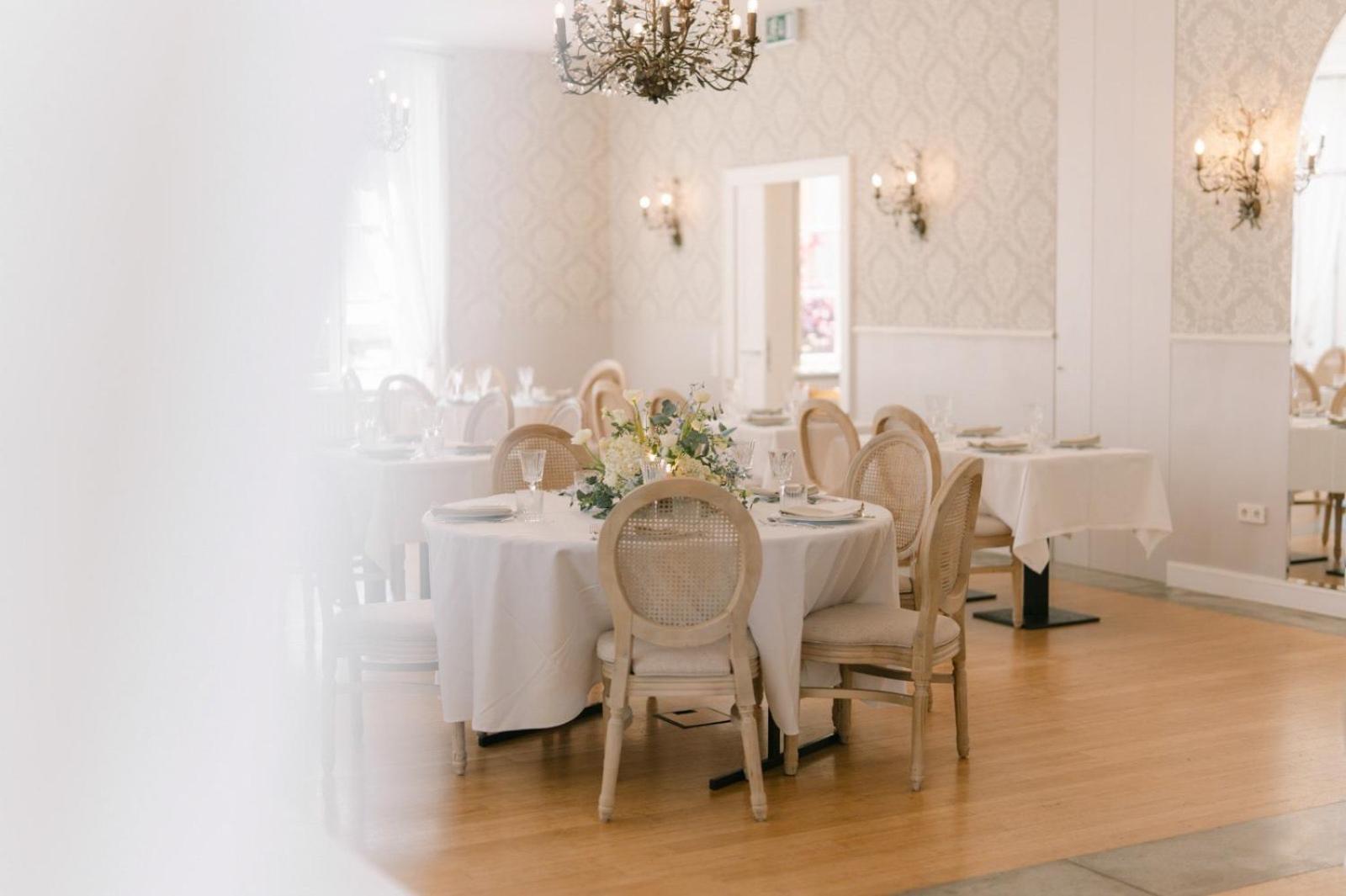 Hotel Chateau Schengen Extérieur photo